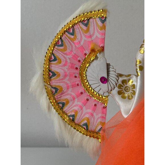 Korean Traditional Hanbok Doll With Fan - Exquisite Collectible In Vibrant Color - Picture 9 of 12